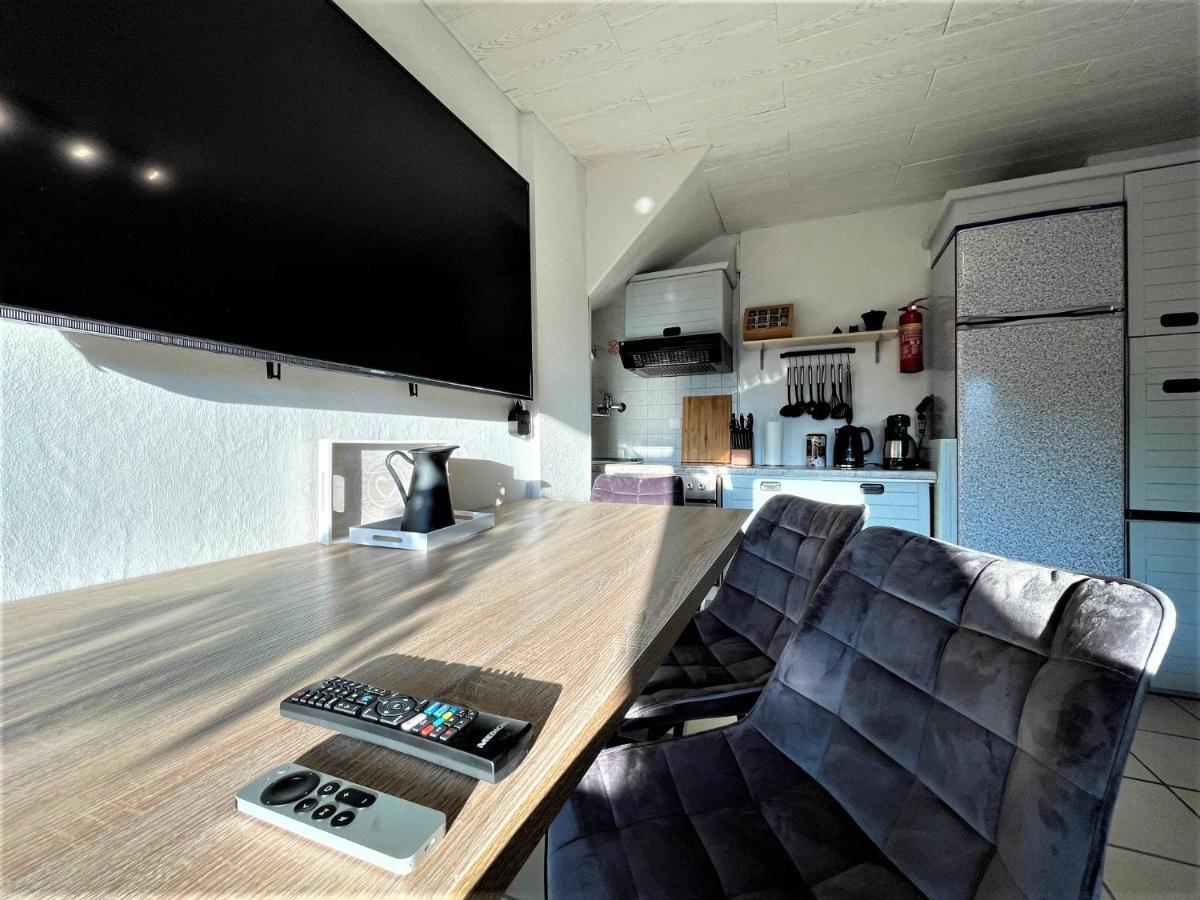 Апартаменти Traumhafter Moselblick, Garten & Lounge, Boxspringbett, Top Lage Буллай Екстер'єр фото